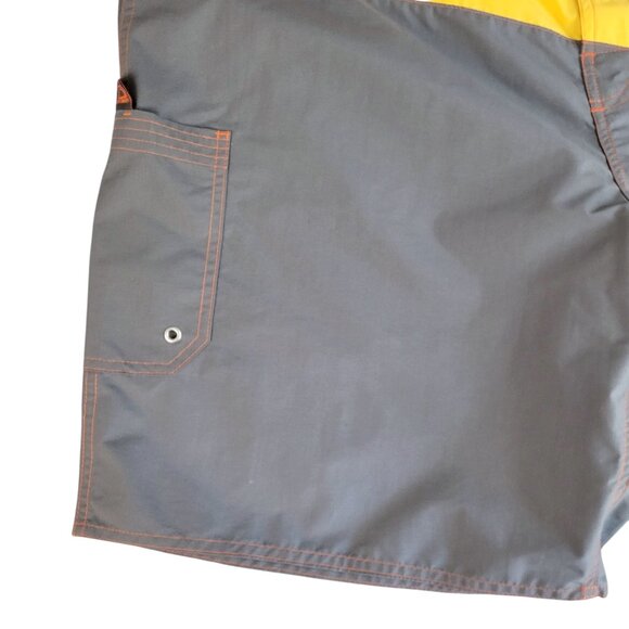 Old Navy Swim Trunks Men's XXL Gray Multi Color Beach Swimming Vacation Cruise - Picture 6 of 10